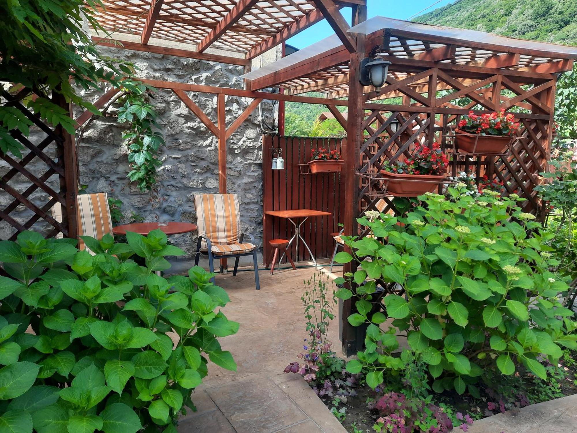 Pension Eden Băile Herculane Exteriér fotografie