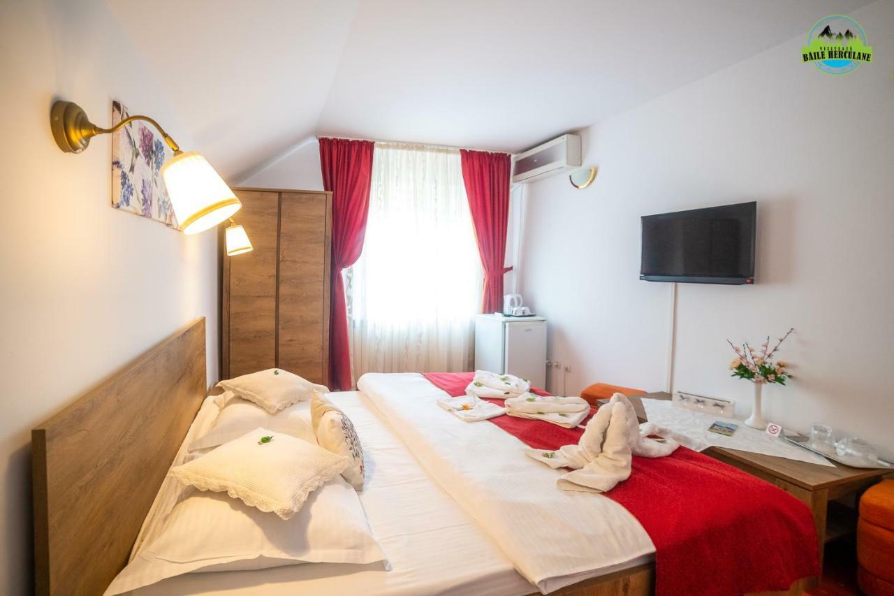 Pension Eden Băile Herculane Exteriér fotografie